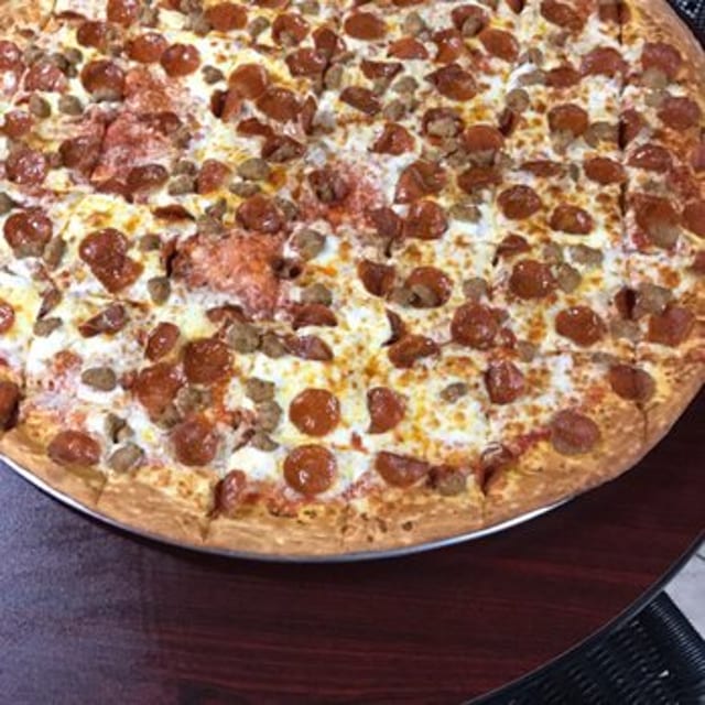 28" Party Pizza.